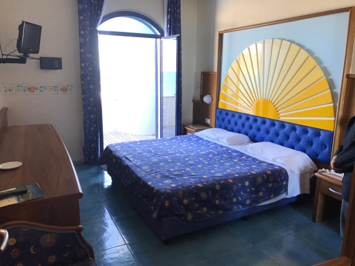 Sporting Baia Hotel Giardini-Naxos Zewnętrze zdjęcie